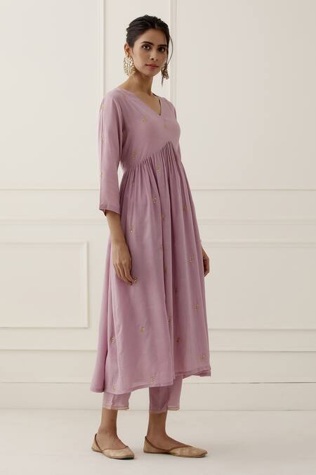 Ikshita Choudhary Purple Modal Cotton Embroidered Thread Work V Neck Floral Anarkali Set Online at Aza Fashions Ikshita Choudhary_Purple Modal Cotton Embroidered Thread Work V Neck Floral Anarkali Set_Online_at_Aza_Fashions