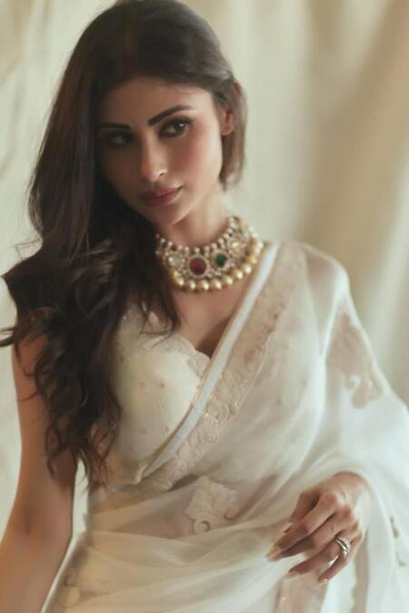 Gopi Vaid_Ivory Organza Thread V Neck Applique Work Saree With Blouse_Online_at_Aza_Fashions