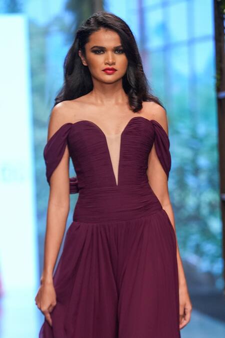 Buy_Gauri & Nainika_Purple 100% Cotton, Dubai Plunge Sweetheart Neck Fluted Corset Gown _Online_at_Aza_Fashions