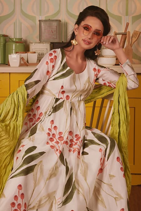 House Of Hiya White Anarkali Chanderi And Shantoon Lining Dupatta Mul Printed With Online at Aza Fashions House Of Hiya_White Anarkali Chanderi And Shantoon Lining Dupatta Mul Printed With _Online_at_Aza_Fashions