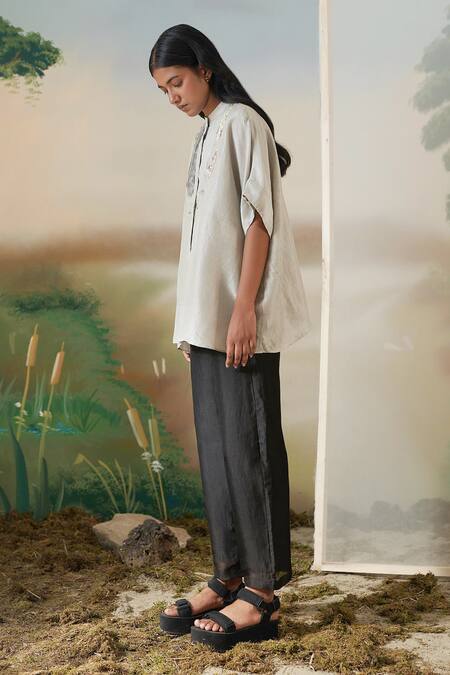 Buy Febo6 Grey Silk Floral Mandarin Collar Embroidered Kaftan Tunic Online at Aza Fashions Buy_Febo6_Grey Silk Floral Mandarin Collar Embroidered Kaftan Tunic _Online_at_Aza_Fashions