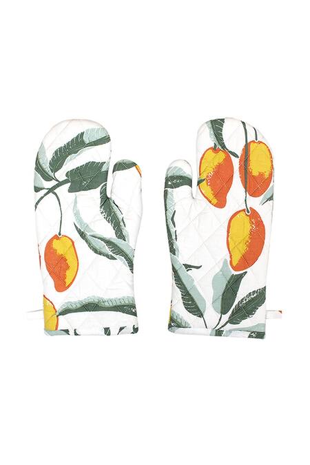 House This_Brown 100 % Cotton Printed Ambo Kitchen Set Gift Box_Online_at_Aza_Fashions