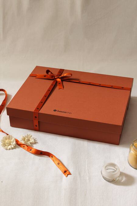 Buy_House This_Brown 100 % Cotton Printed Ambo Kitchen Set Gift Box_Online_at_Aza_Fashions