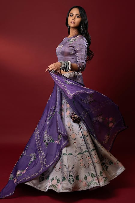 Buy_Nautanky_Purple Kasab Satin Dupatta Organza Round Aaftab Lehenga Set _Online_at_Aza_Fashions