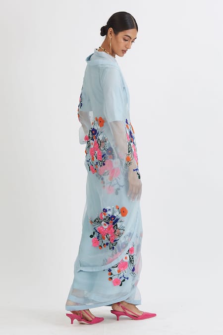 Peeli Dori_Blue Silk Organza Embroidery V Neck Saree With Blouse _Online_at_Aza_Fashions
