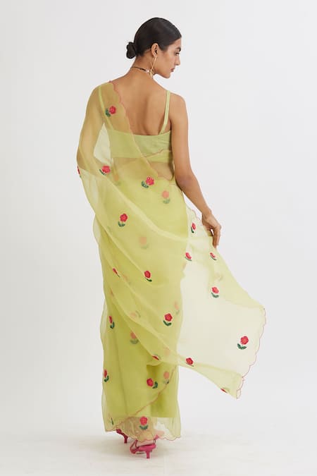 Peeli Dori Embroidered Saree With Blouse 