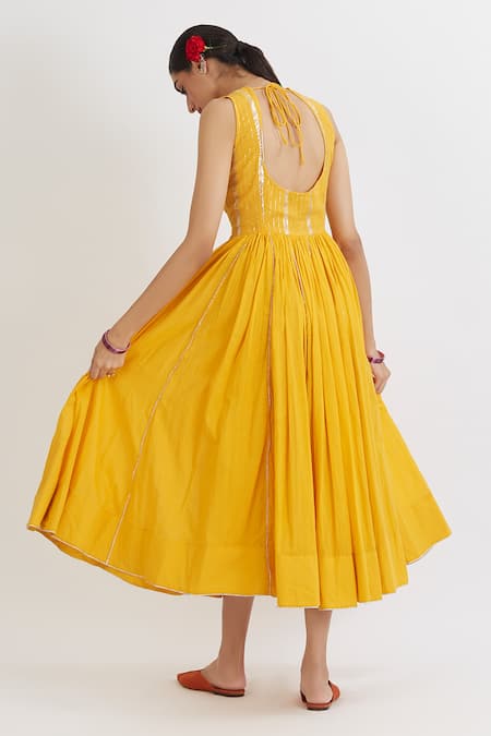 Shop Peeli Dori Yellow Rose Cotton Embroidery V Neck Gota Anarkali With Dupatta at Aza Fashions Shop_Peeli Dori_Yellow Rose Cotton Embroidery V Neck Gota Anarkali With Dupatta _at_Aza_Fashions