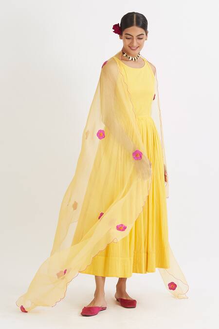 Peeli Dori Yellow Rose Cotton Embroidery Round Anarkali With Dupatta Online at Aza Fashions Peeli Dori_Yellow Rose Cotton Embroidery Round Anarkali With Dupatta _Online_at_Aza_Fashions