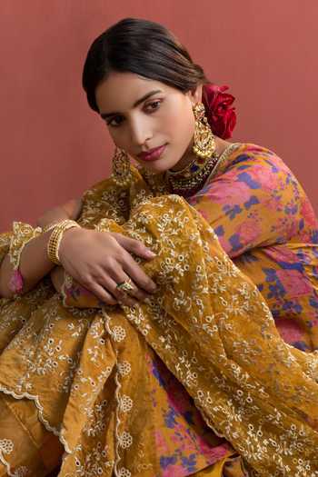 Naaz By Noor Yellow Organza, Chanderi, Printed Zari Leaf Neck Floral Kurta Set Online at Aza Fashions Naaz By Noor_Yellow Organza, Chanderi, Printed Zari Leaf Neck Floral Kurta Set _Online_at_Aza_Fashions