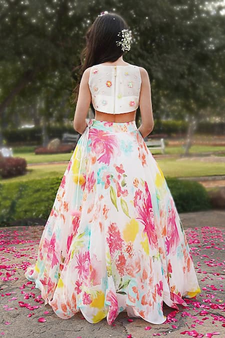 Buy Off White Lehenga And Blouse Cotton Mulmul Geometrical Pattern Set For  Women by PREEVIN Online at Aza Fashions.