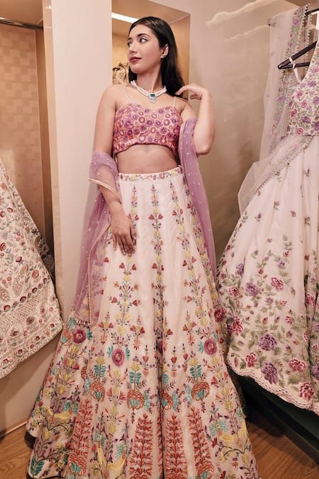 Bridal Lehenga | Buy Indian Bridal Lehenga for Women Online | Frontier Raas