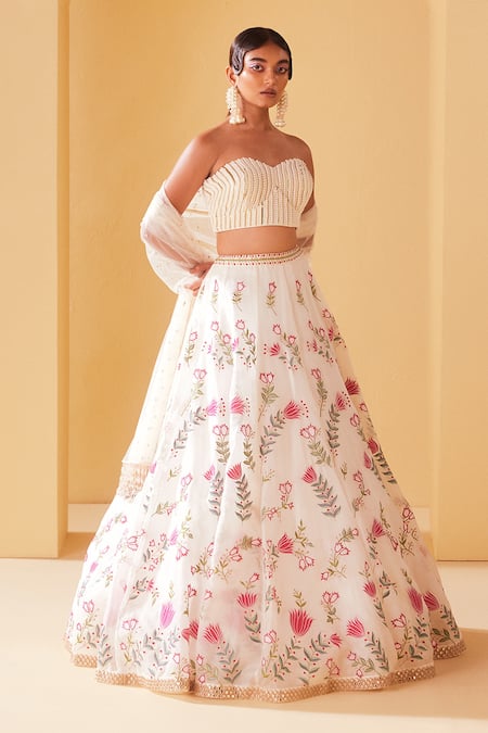 Chamee And Palak_White Floral Pattern Sweetheart Neck Basket Of Tulips Embroidered Lehenga Set_Online_at_Aza_Fashions