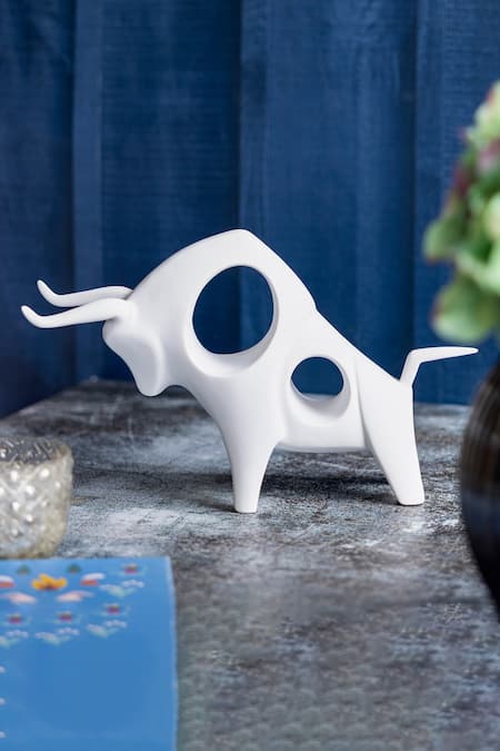 H2H White Ceramic Charging Bull Sculpture 