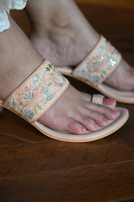 Shop Miraki Peach Embroidered Toe Ring Block Heels Online at Aza Fashions Shop_Miraki_Peach Embroidered Toe Ring Block Heels _Online_at_Aza_Fashions
