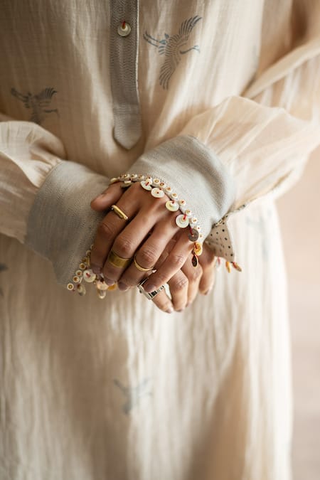 Buy_Swatti Kapoor_White Handwoven Chanderi Mul Block Prints Mandarin Collar Hanna Tunic _Online_at_Aza_Fashions