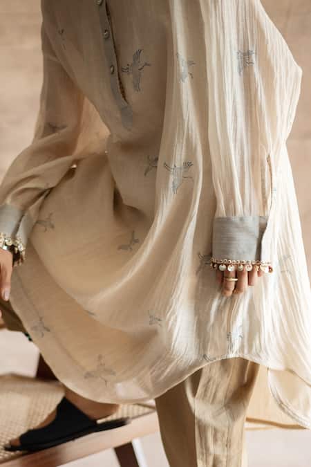 Shop_Swatti Kapoor_White Handwoven Chanderi Mul Block Prints Mandarin Collar Hanna Tunic _Online_at_Aza_Fashions