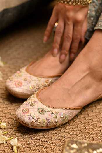 Shop_Coral Haze_Peach Hannah Floral Embroidered Juttis_Online_at_Aza_Fashions