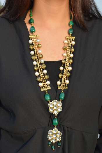Buy_Heer-House Of Jewellery_Green Pearls Ornate Phulkari Pendent Necklace Set_Online_at_Aza_Fashions