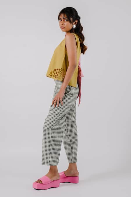 Buy Tussah By Siddhi Shah Black Cotton Cut Work Round Neck Back Bowtie Crop Top With Pant Online at Aza Fashions Buy_Tussah By Siddhi Shah_Black Cotton Cut Work Round Neck Back Bowtie Crop Top With Pant _Online_at_Aza_Fashions