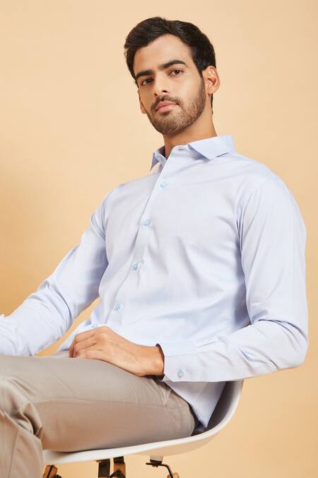 Buy Hilo Design Blue Oxford Skii Slim Collar Shirt Online at Aza Fashions Buy_Hilo Design_Blue Oxford Skii Slim Collar Shirt _Online_at_Aza_Fashions