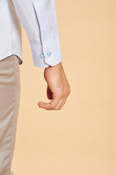 Shop Hilo Design Blue Oxford Skii Slim Collar Shirt Online at Aza Fashions Shop_Hilo Design_Blue Oxford Skii Slim Collar Shirt _Online_at_Aza_Fashions