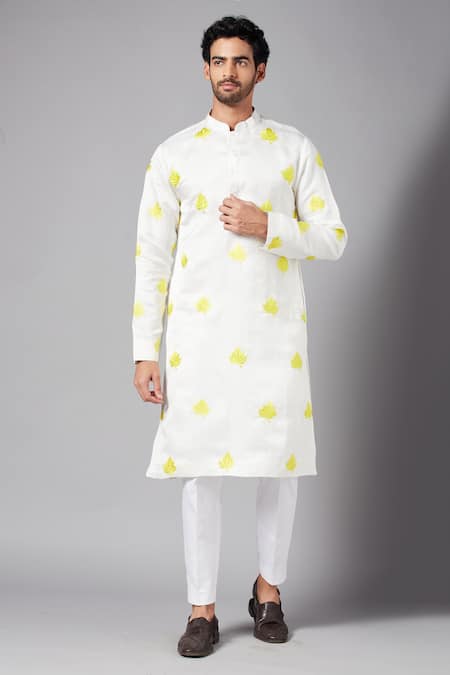 Hilo Design White Linen Satin Leaf Mogra Embroidered Kurta 