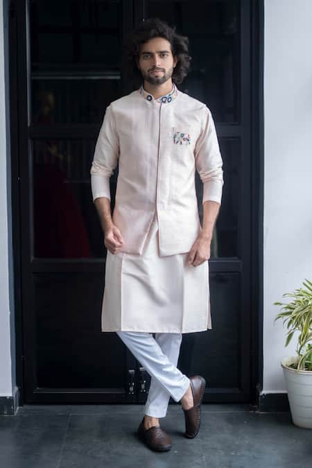 Hilo Design Elephant Motif Bundi & Kurta Set 