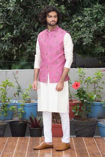 Hilo Design Floral Embroidered Bundi & Kurta Set