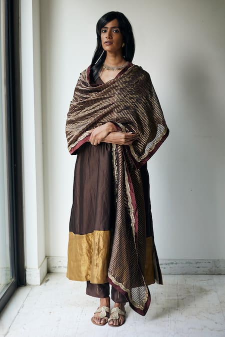 Shop_Shorshe Clothing_Brown Chanderi V Neck Kurta And Pant Set _at_Aza_Fashions