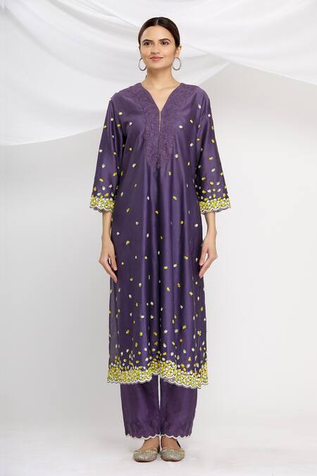Buy_Huemn_Purple Silk Chanderi V Neck Kurta Set_Online_at_Aza_Fashions