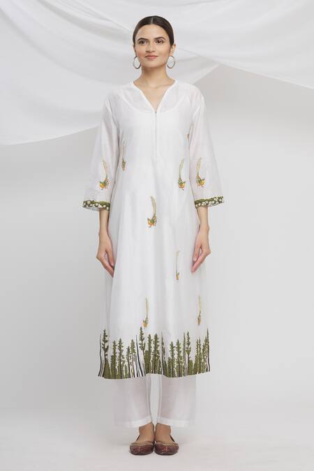 Huemn_White Organza, Chanderi V Neck Kurta Set_Online_at_Aza_Fashions