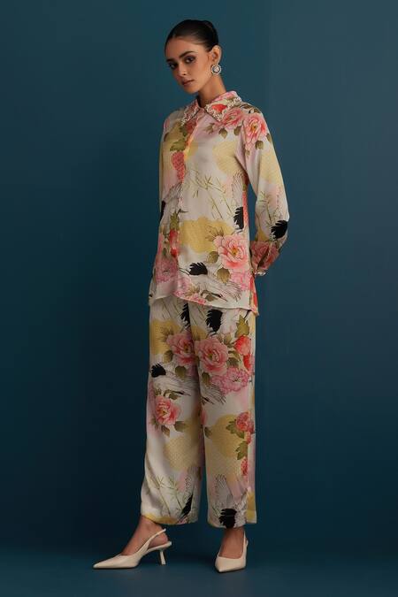 House Of Pink Off White Floral And Pearl Work Collared Neck Printed Shirt & Pant Set Online at Aza Fashions House Of Pink_Off White Floral And Pearl Work Collared Neck Printed Shirt & Pant Set _Online_at_Aza_Fashions