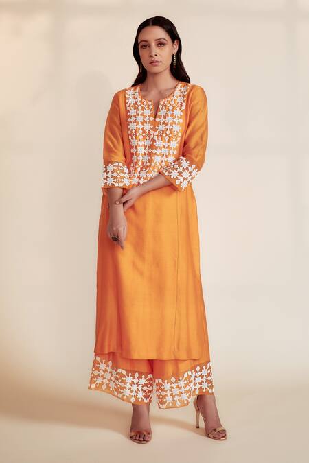 Buy House Of Pink Orange Organza, Chanderi Silk Pearl Work, Sequins Round Embroidered Kurta Set Online at Aza Fashions Buy_House Of Pink_Orange Organza, Chanderi Silk Pearl Work, Sequins Round Embroidered Kurta Set _Online_at_Aza_Fashions