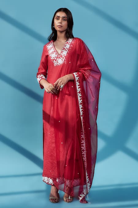 HOUSE OF PINK Embroidered Kurta Set 