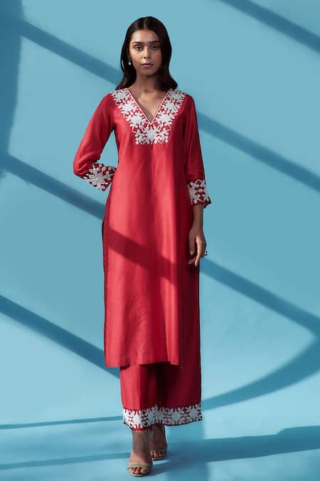 Shop House Of Pink Red Organza, Chanderi Silk Cutdana, Pearl Work, Sequins V Embroidered Kurta Set at Aza Fashions Shop_House Of Pink_Red Organza, Chanderi Silk Cutdana, Pearl Work, Sequins V Embroidered Kurta Set_at_Aza_Fashions
