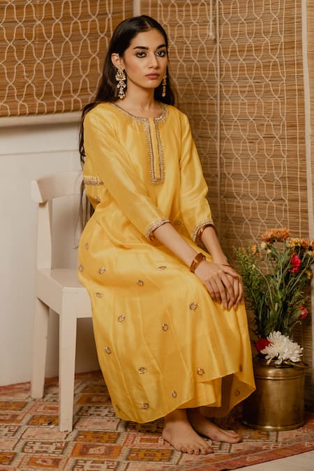 Buy House Of Pink Black Organza, Chanderi Kurta Set Online at Aza Fashions Buy_House Of Pink_Black Organza, Chanderi Kurta Set _Online_at_Aza_Fashions