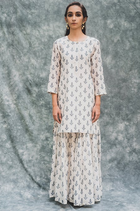 House Of Pink_White Chanderi Kurta Set _Online_at_Aza_Fashions