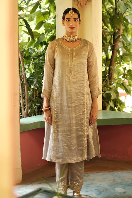 House Of Pink Grey Chanderi Round Embroidered Kurta Set Online at Aza Fashions House Of Pink_Grey Chanderi Round Embroidered Kurta Set _Online_at_Aza_Fashions