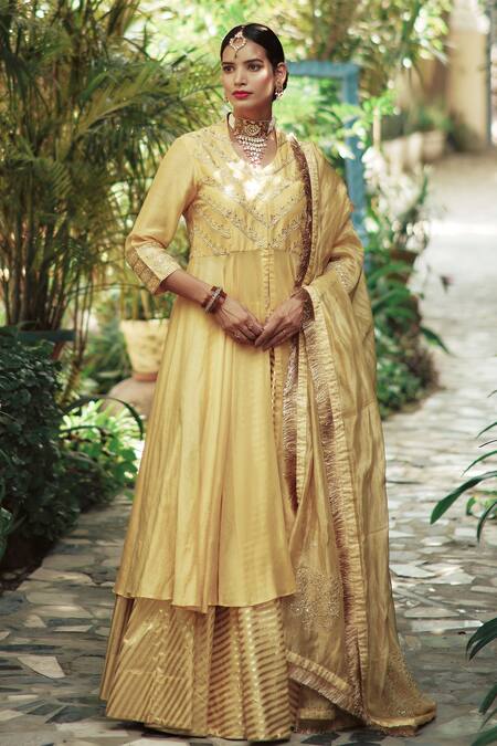 Buy House Of Pink Yellow Chanderi U Neck Kurta Lehenga Set Online at Aza Fashions Buy_House Of Pink_Yellow Chanderi U Neck Kurta Lehenga Set _Online_at_Aza_Fashions