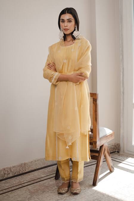 House Of Pink Yellow Organza, Chanderi Round Kurta Set Online at Aza Fashions House Of Pink_Yellow Organza, Chanderi Round Kurta Set _Online_at_Aza_Fashions