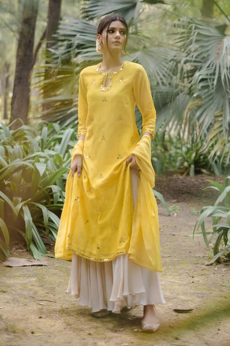 Shop House Of Pink Yellow Chanderi, Crushed Cotton Kurta Set at Aza Fashions Shop_House Of Pink_Yellow Chanderi, Crushed Cotton Kurta Set_at_Aza_Fashions