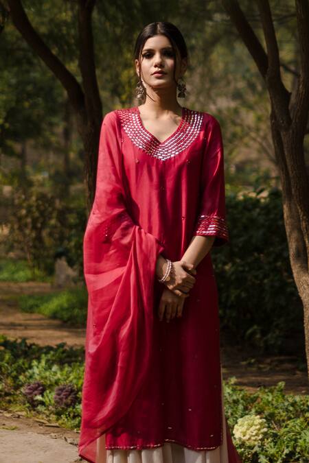 Buy_House Of Pink_Red Chanderi, Crushed Cotton Kurta Set_Online_at_Aza_Fashions