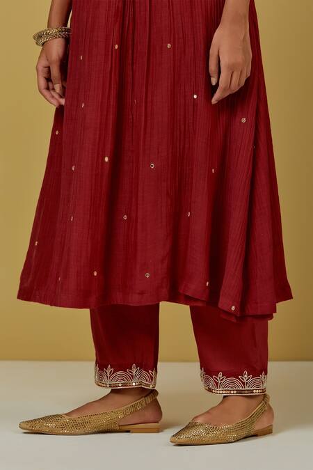 Shop_Ikshita Choudhary_Red Chanderi Embroidered Sequin Notched Kurta Pant Set_Online_at_Aza_Fashions