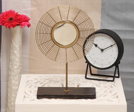 Cocovey Homes Silver Alloy Metal Table Decor