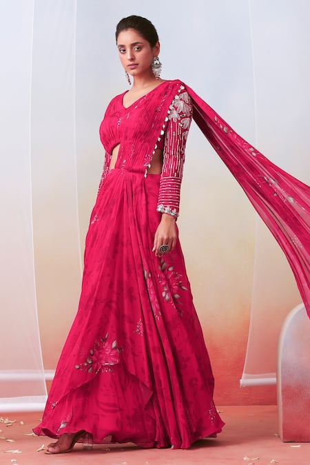 ISHA GUPTA TAYAL_Pink Georgette Floral V Neck Printed Pre-draped Saree With Blouse _Online_at_Aza_Fashions