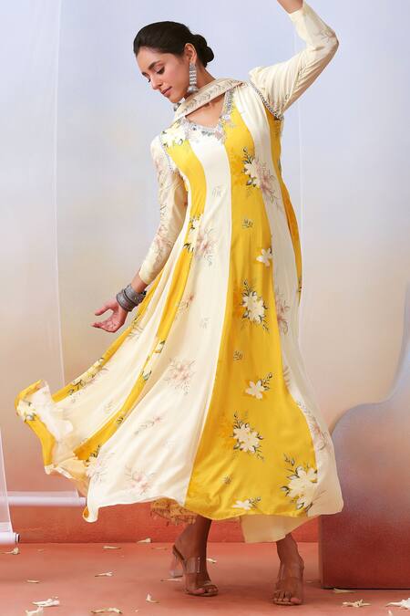 ISHA GUPTA TAYAL Multi Color Crepe Floral V Neck Print Anarkali With Dupatta Online at Aza Fashions ISHA GUPTA TAYAL_Multi Color Crepe Floral V Neck Print Anarkali With Dupatta _Online_at_Aza_Fashions