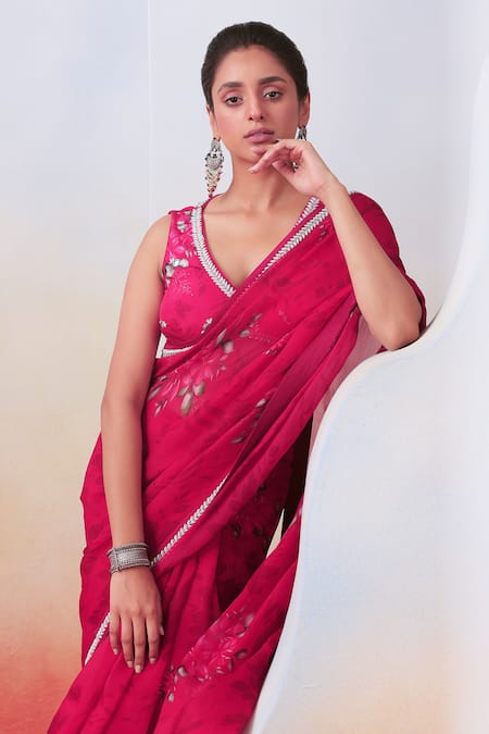 Buy ISHA GUPTA TAYAL Pink Silk, Organza Floral V Neck Print Saree With Blouse Online at Aza Fashions Buy_ISHA GUPTA TAYAL_Pink Silk, Organza Floral V Neck Print Saree With Blouse _Online_at_Aza_Fashions