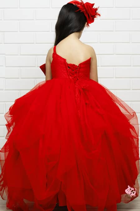 Shop Pinkcow designs pvt ltd Red Silk, Net, Crepe, Canvas Bows Quilted Gown at Aza Fashions Shop_Pinkcow designs pvt ltd_Red Silk, Net, Crepe, Canvas Bows Quilted Gown _at_Aza_Fashions