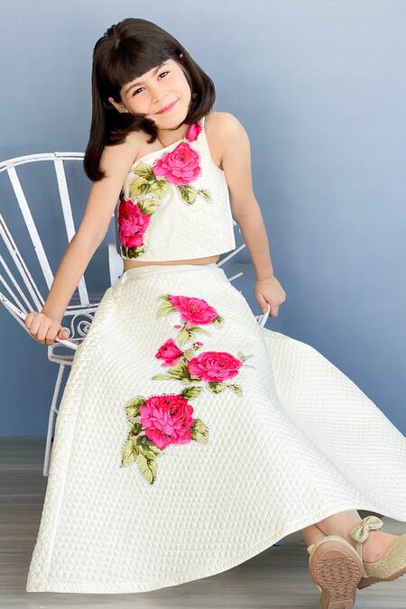 Buy Pinkcow designs pvt ltd Cream Taffeta, Cotton Applique, Lace Hand Embroidered Lehenga Set Buy_Pinkcow designs pvt ltd_Cream Taffeta, Cotton Applique, Lace Hand Embroidered Lehenga Set