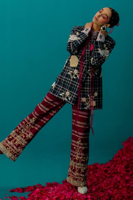 Latha Puttanna_Maroon Karnataka Silk Embroidered Creeper Striped And Pant_at_Aza_Fashions